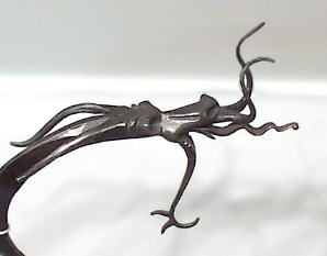 Daniel Boone Dragon>
	</CENTER>
	</TD>

	<TD>
		<FONT FACE=